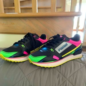 Puma sneakers, size 8